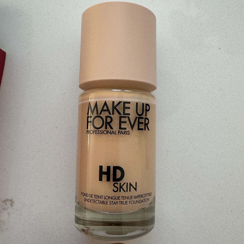 Makeup forever HD foundation 1Y04 (Y215)